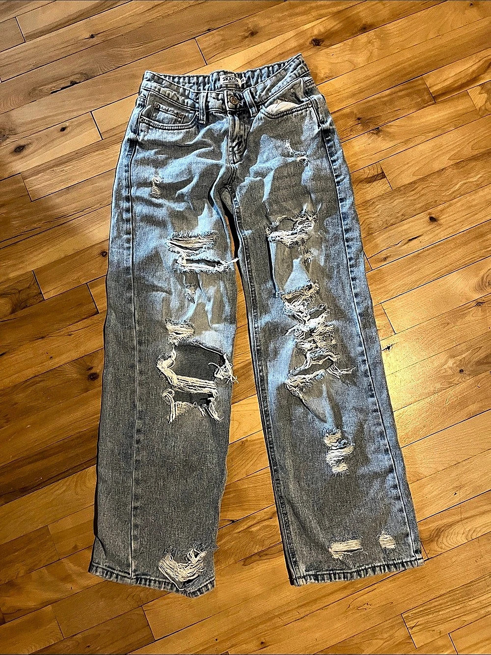 Refuge Skater Distressed Straight Leg Jeans in Blue Waist 00